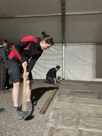 Eierpeckerparty - Aufbauen